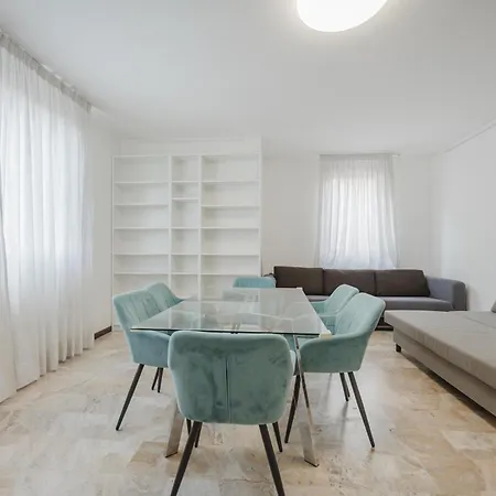 Mattia Flat - 15 Min From & Free Parking 威尼斯