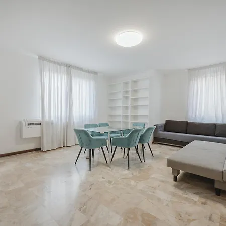 公寓 Mattia Flat - 15 Min From & Free Parking *